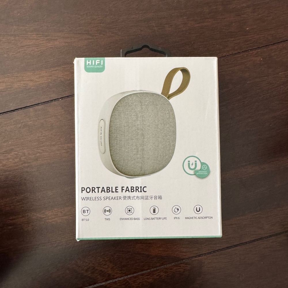 Brand new Portable Fabric Wireless Speaker